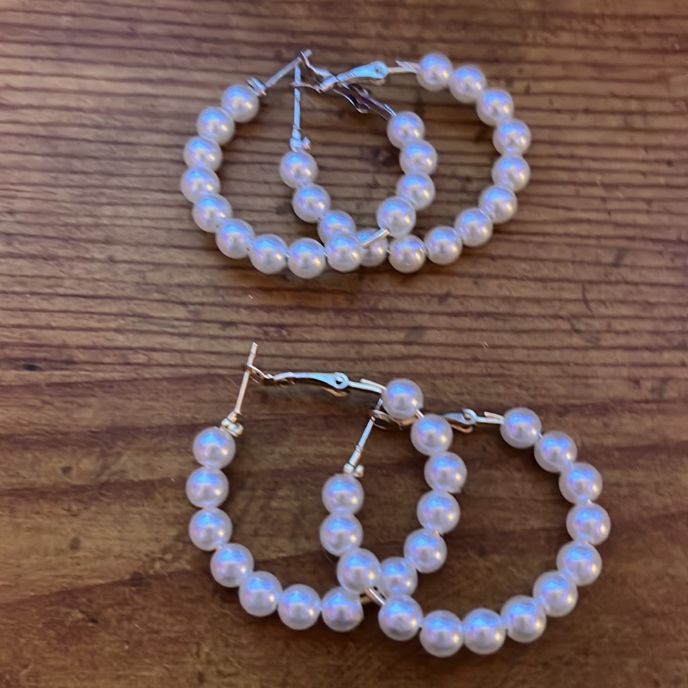 Earrings - Picture 2 of 4